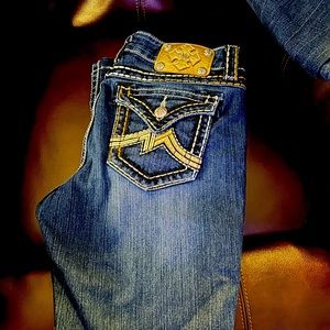 Miss Me size 30 fairly new. No holes, rips or tears.